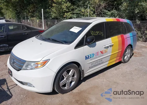 2013 Honda Odyssey Touring/Touring Elite from USA, damaged, VIN 5FNRL5H99DB051745